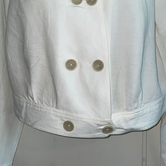 CAbi off white lightweight linen jacket - Picture 3 of 11